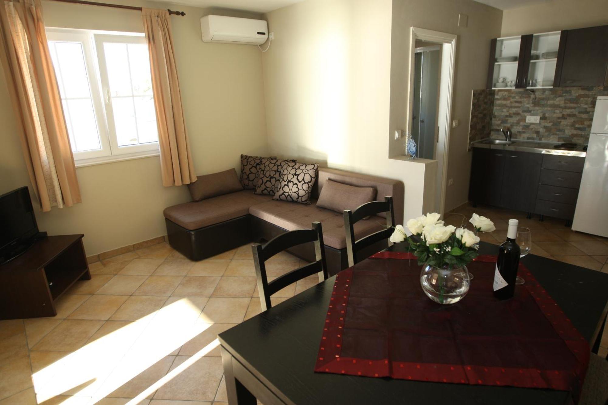 Sea View Apartments Nina Vrsi Phòng bức ảnh